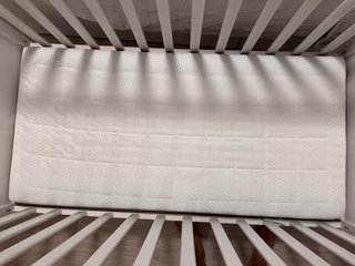 Cuna 60x120.  Regalo colchón y ropa Zara Home