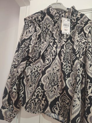 Conjunto Falda y Blusa Nuevo
