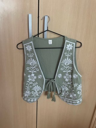 Chaleco Poeselle bordado talla única verde