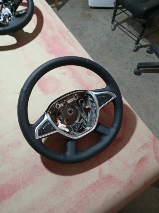 Volante Dacia