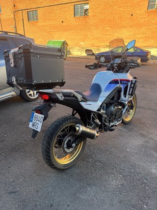 Honda Transalp 750 reestreno