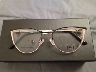 Gafas TIWI con funda y paño