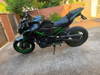 Kawasaki Z900 Full
