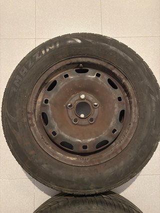 Juego 2 Llantas con Ruedas  185/65 R14 Casi Nuevas