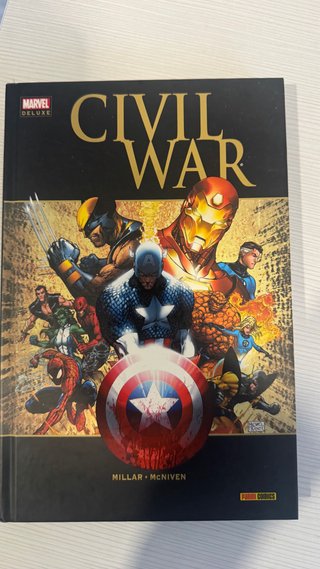 Civil War-Marvel Deluxe