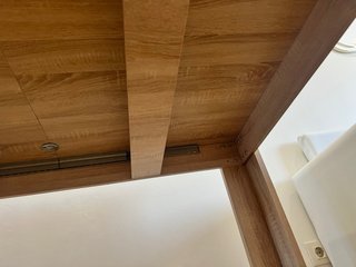 Mesa de comedor de madera