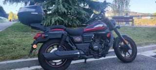UM Renegade Vegas Negra y Roja 125cc