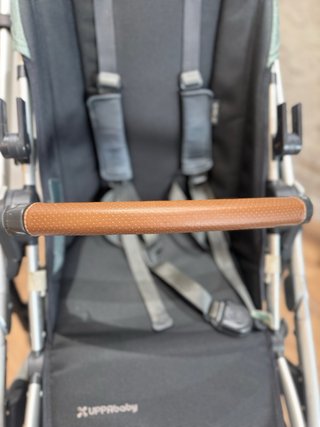 Carro Uppababy Cruz V2 con capazo