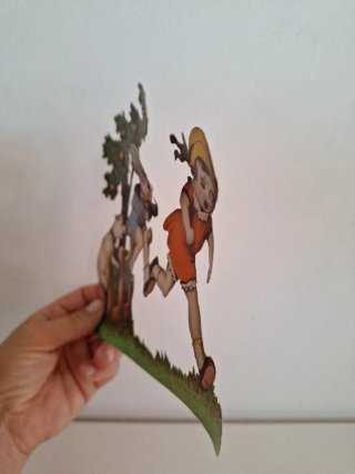 Lámina troquelada antigua 20 cm