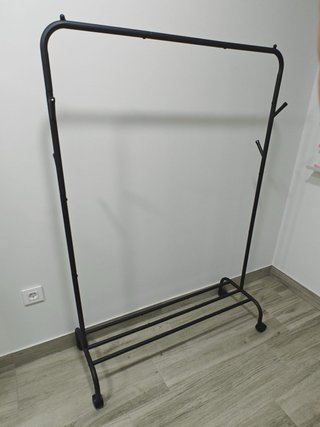 Burro perchero negro para ropa
