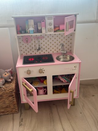 Cocinita de madera infantil