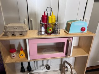 Cocinita infantil personalizada con accesorios