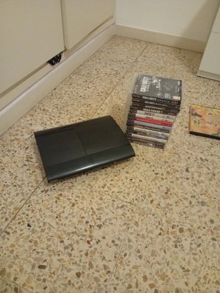 Console PlayStation 3 Nera + Giochi