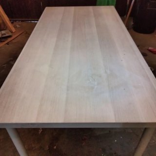 Mesa de escritorio de madera