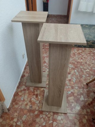 Columnas decorativas madera.