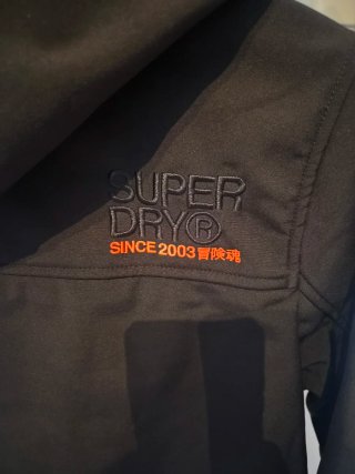 Chaqueta Superdry Trekker Negra
