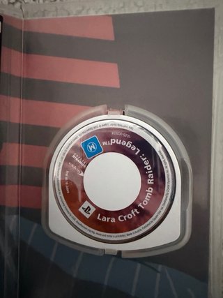 Sony PSP-2004 Nero + Pacchetto Giochi + Caricatore