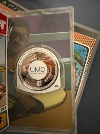 Sony PSP-2004 Nero + Pacchetto Giochi + Caricatore