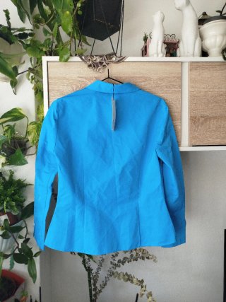 Camisa entallada azul Zara
