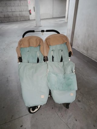 Cochecito doble para bebés