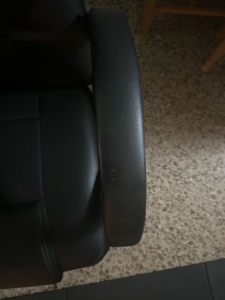 Silla de oficina negra