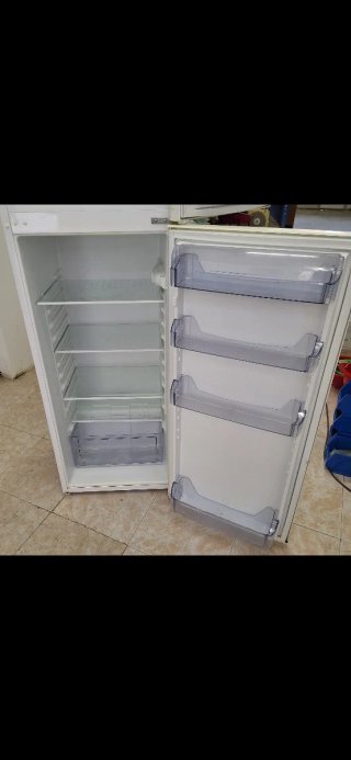 Frigorífico ECRON