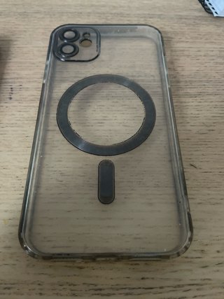 iPhone 11 Morado + funda