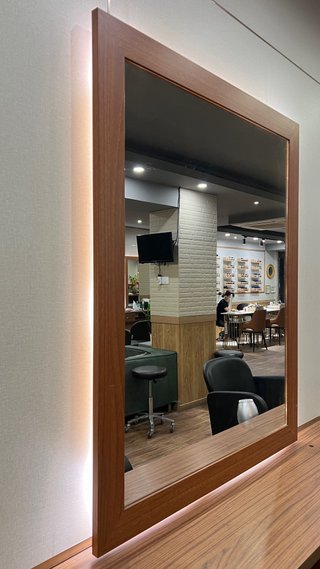 Espejo Madera 80/100cm con Luz LED
