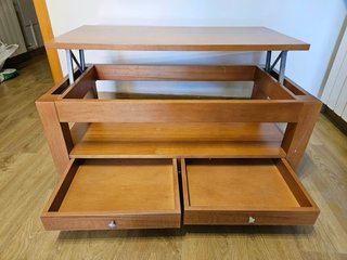 Mesa de centro elevable de madera