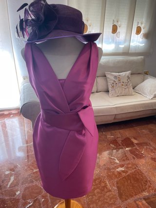 Vestido de fiesta morado y rosa