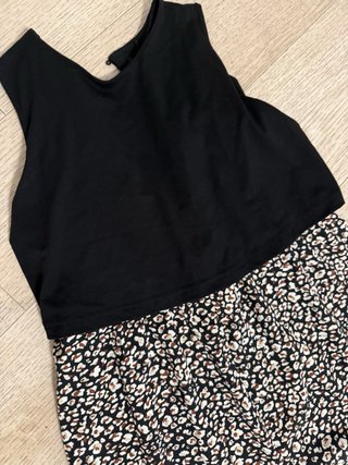 Mono negro estampado floral