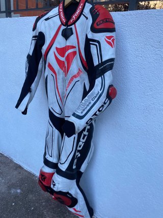 Mono de moto RJtech 1 pieza talla 48.