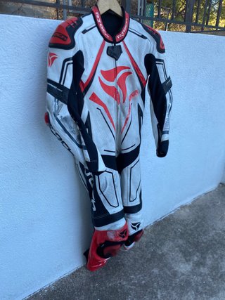 Mono de moto RJtech 1 pieza talla 48.