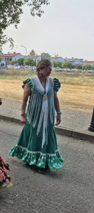 Vestido Flamenca Verde con Lunares Blancos