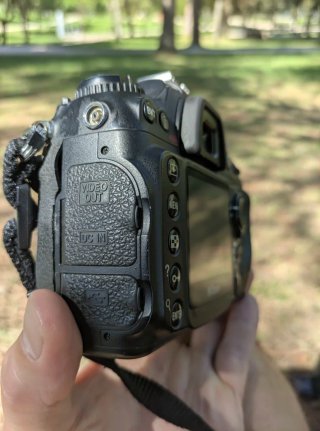 Nikon D200 com baterias e carregador