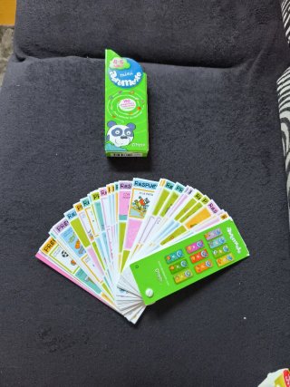 Pack 2 juegos de cartas de preguntas y respuestas.