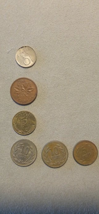 Lote 6 monedas extranjeras