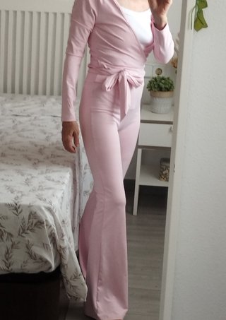Conjunto Shein XS Pantalón y Top Rosa
