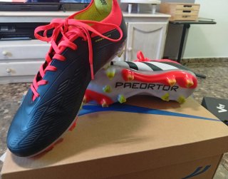 Zapatillas  Predator Talla 38