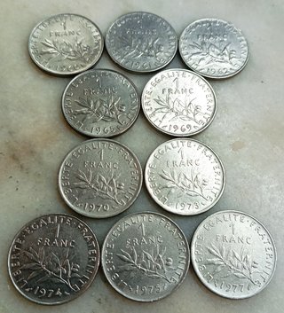 FRANCIA - 10 Monedas de 1 Franco Años 60 y 70