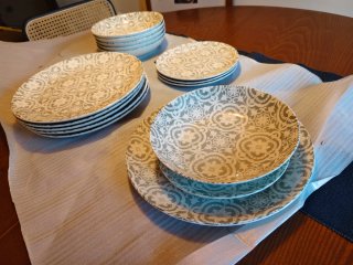 Vajilla Ikea Porcelana Gris y Blanca