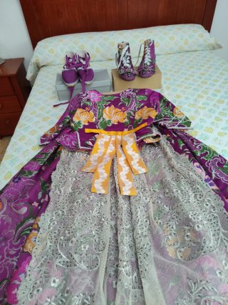 Traje de Fallera Morado