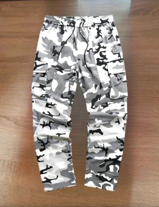 Conjunto camuflaje sudadera y pantalón nuevo