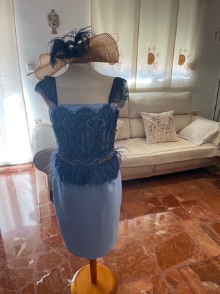Vestido de fiesta azul y dorado