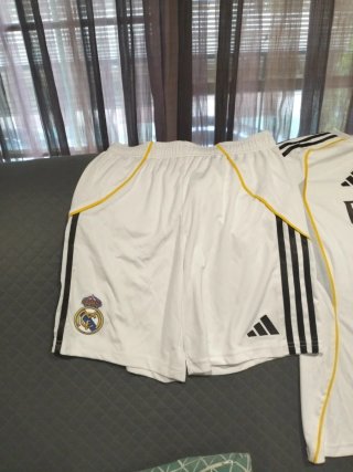 Equipación Real Madrid T/13-14 años