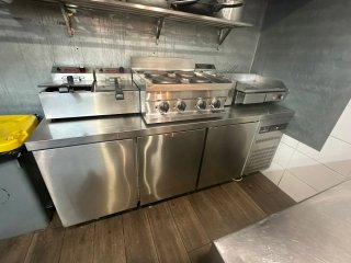 Equipamiento de restaurante seminuevo