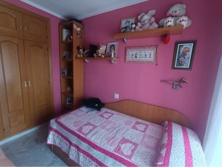 Dormitorio infantil niña buen estado