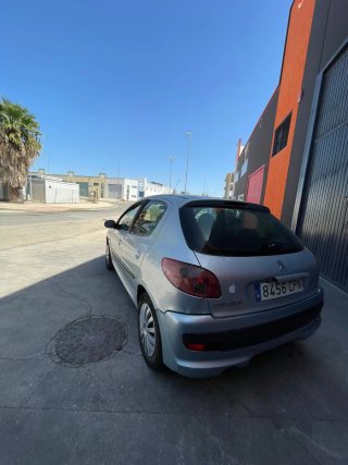 Peugeot 206 2003