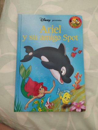Libro cuento Disney ariel y su amigo spot