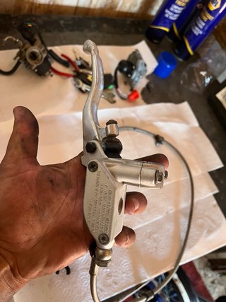 Bomba freno y pinza Derbi Senda